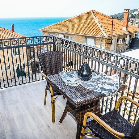 Guest House Alea Улцинь Экстерьер фото
