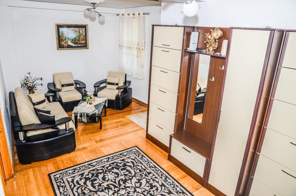 Guest House Alea Улцинь Экстерьер фото