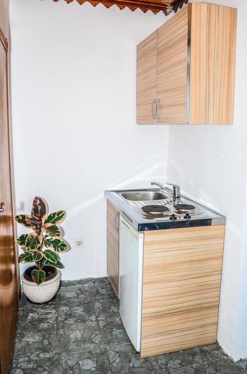 Guest House Alea Улцинь Экстерьер фото